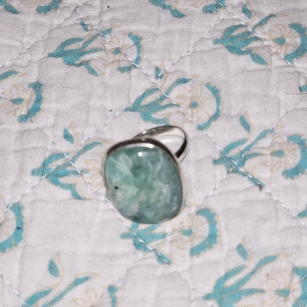 Elegant Amzonite Stone .925 Sterling Silver Plated Ring - Picture 4 of 4